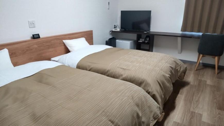 Basic Hotel Титибу Экстерьер фото